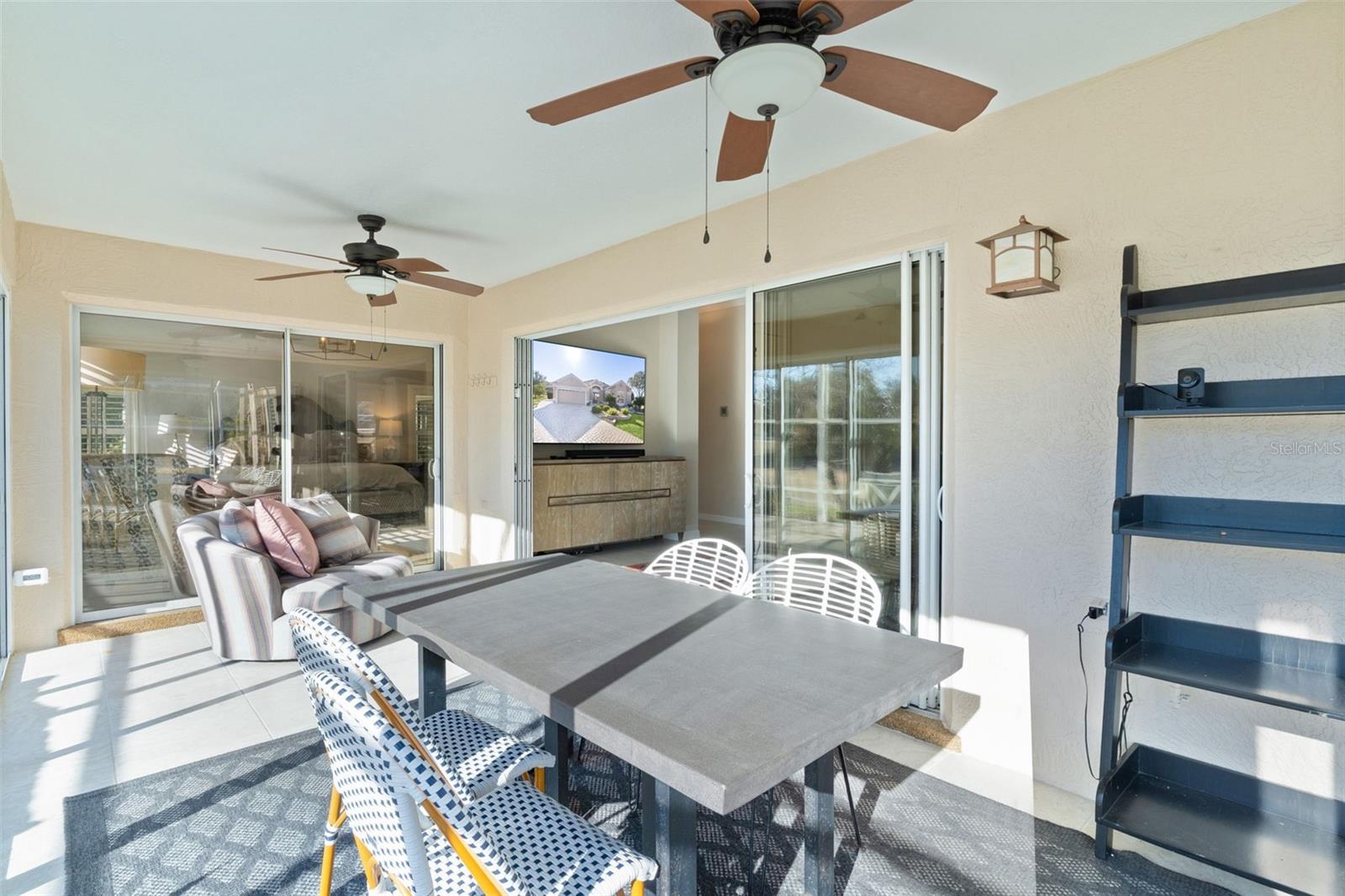 Image 39 of 64 For 737 Dowding Way