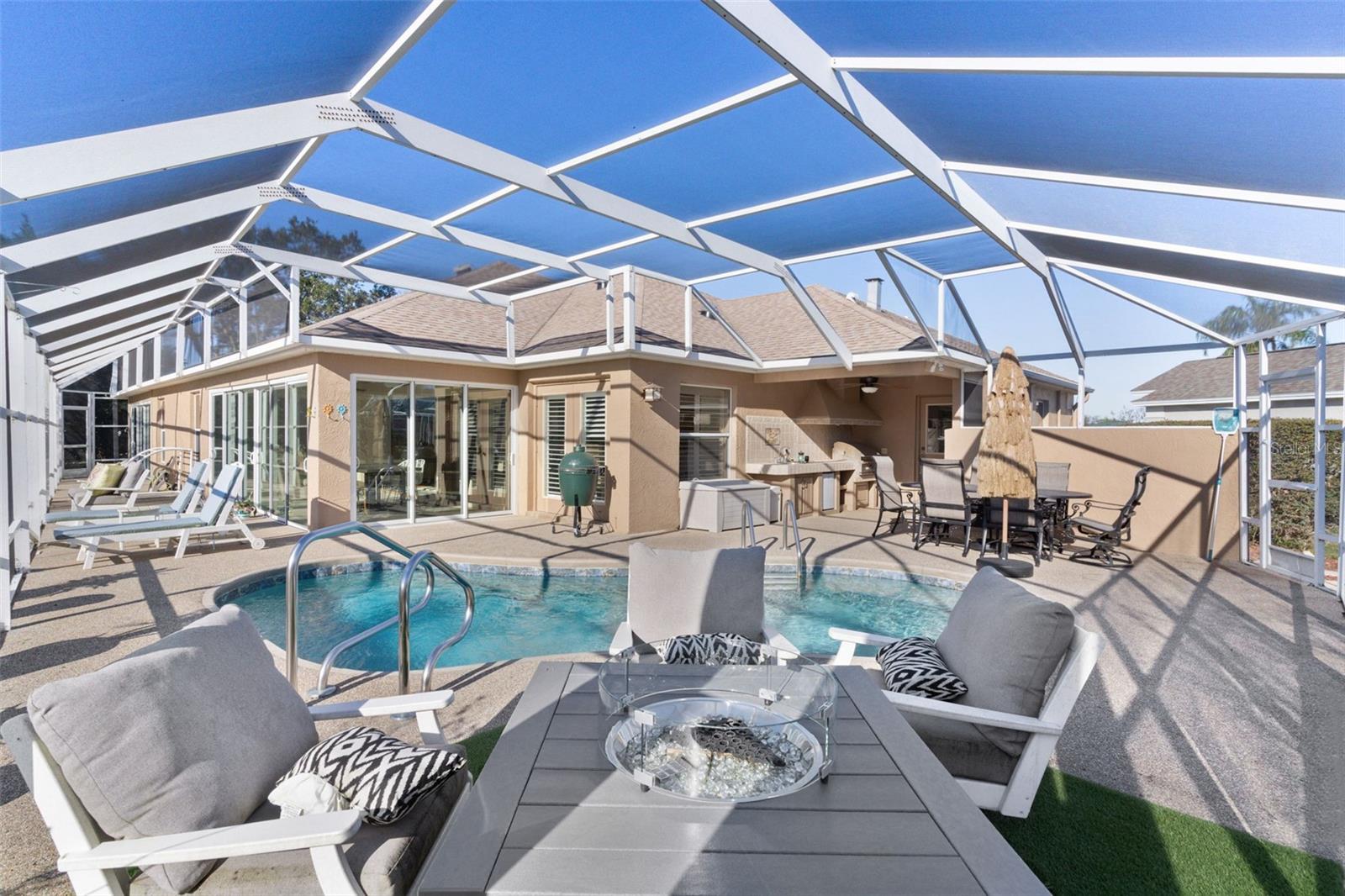 Image 45 of 64 For 737 Dowding Way