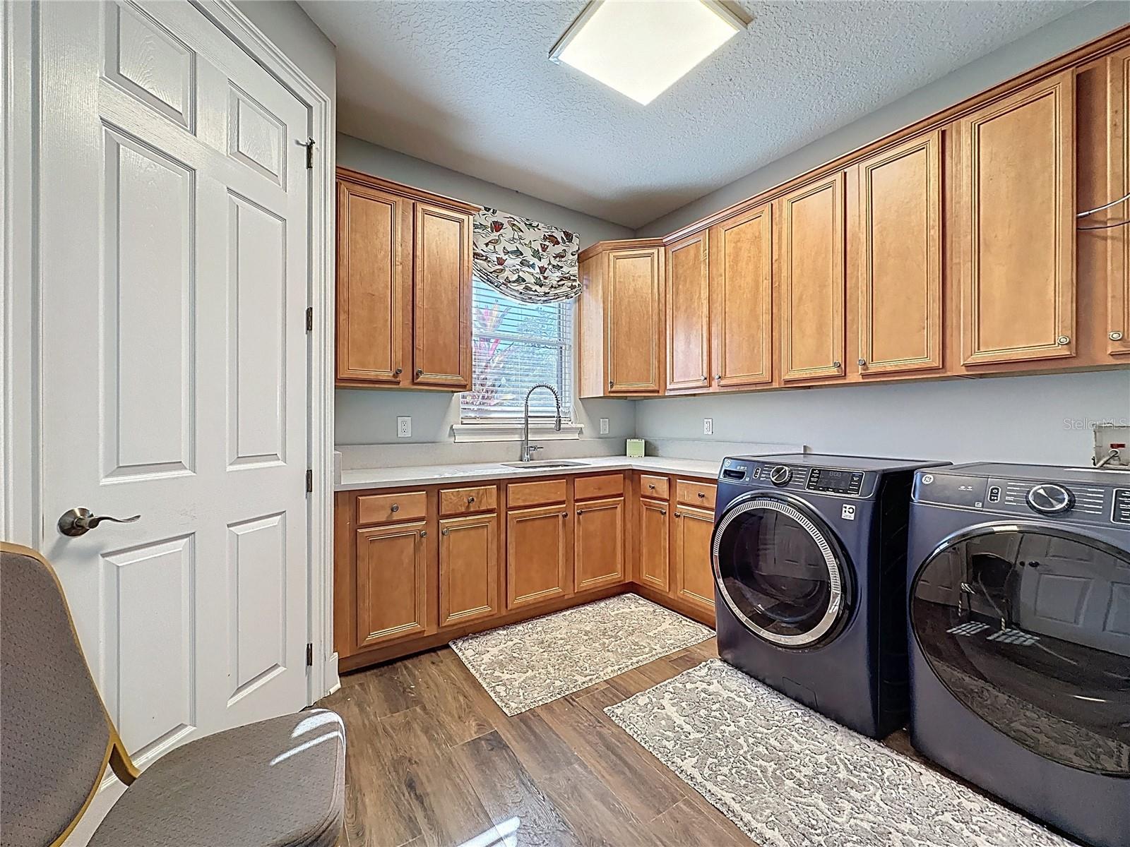 Image 39 of 92 For 12145 Cypress Landing Avenue