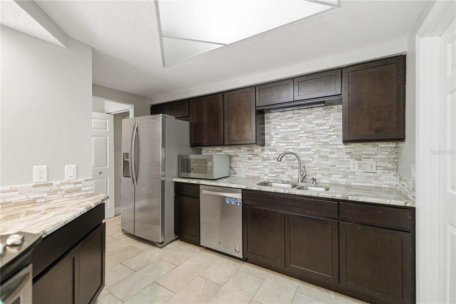 Image 14 of 35 For 1602 38th Terrace 1602