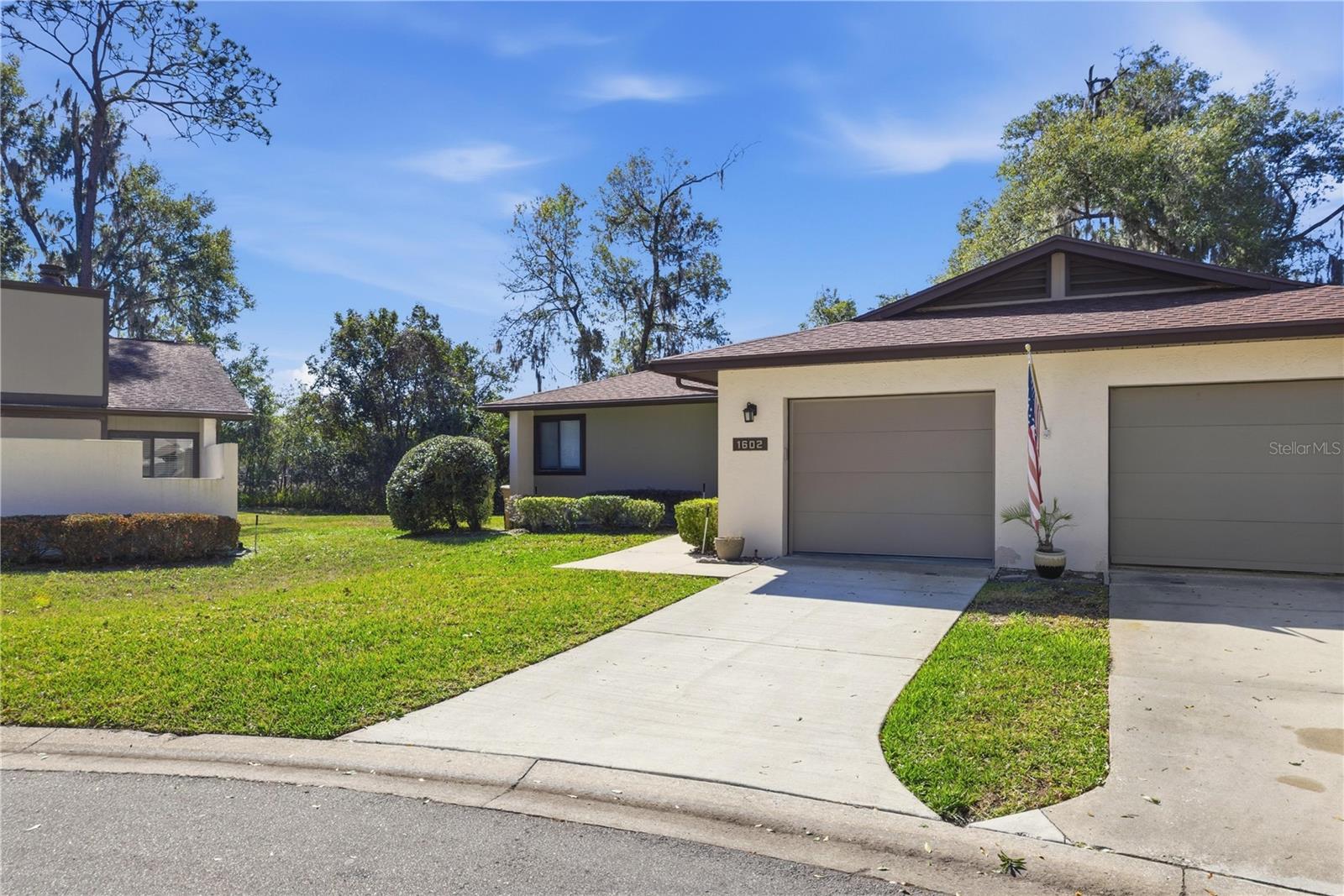 Image 2 of 35 For 1602 38th Terrace 1602