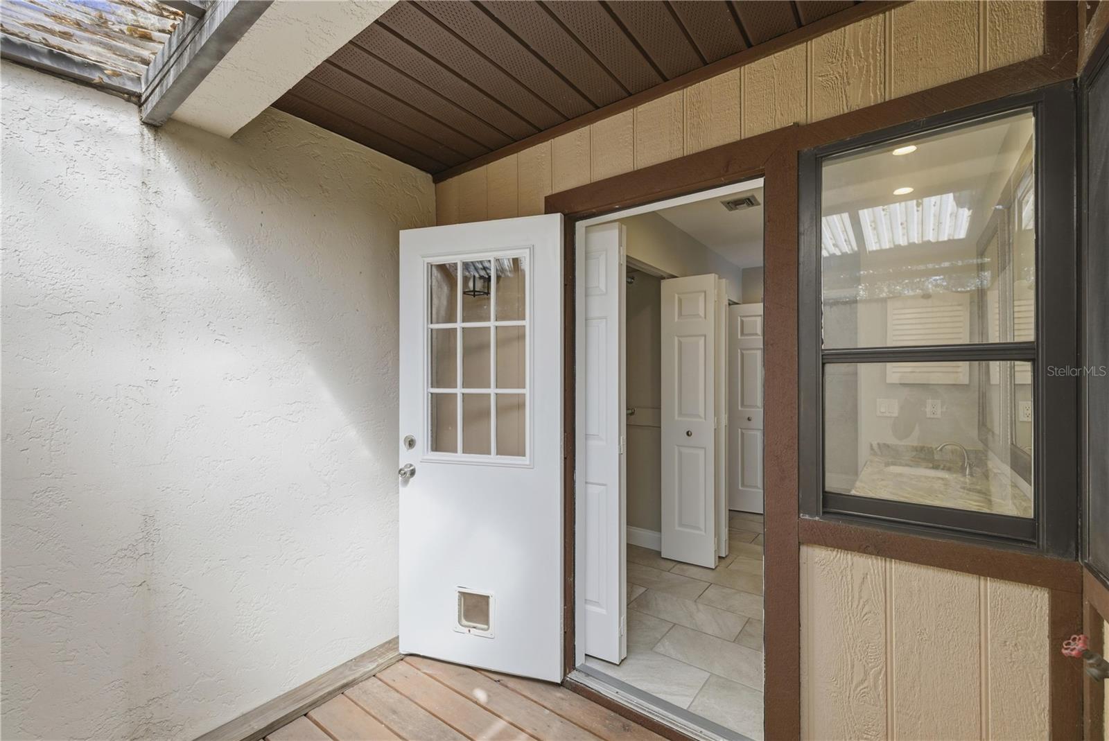 Image 26 of 35 For 1602 38th Terrace 1602