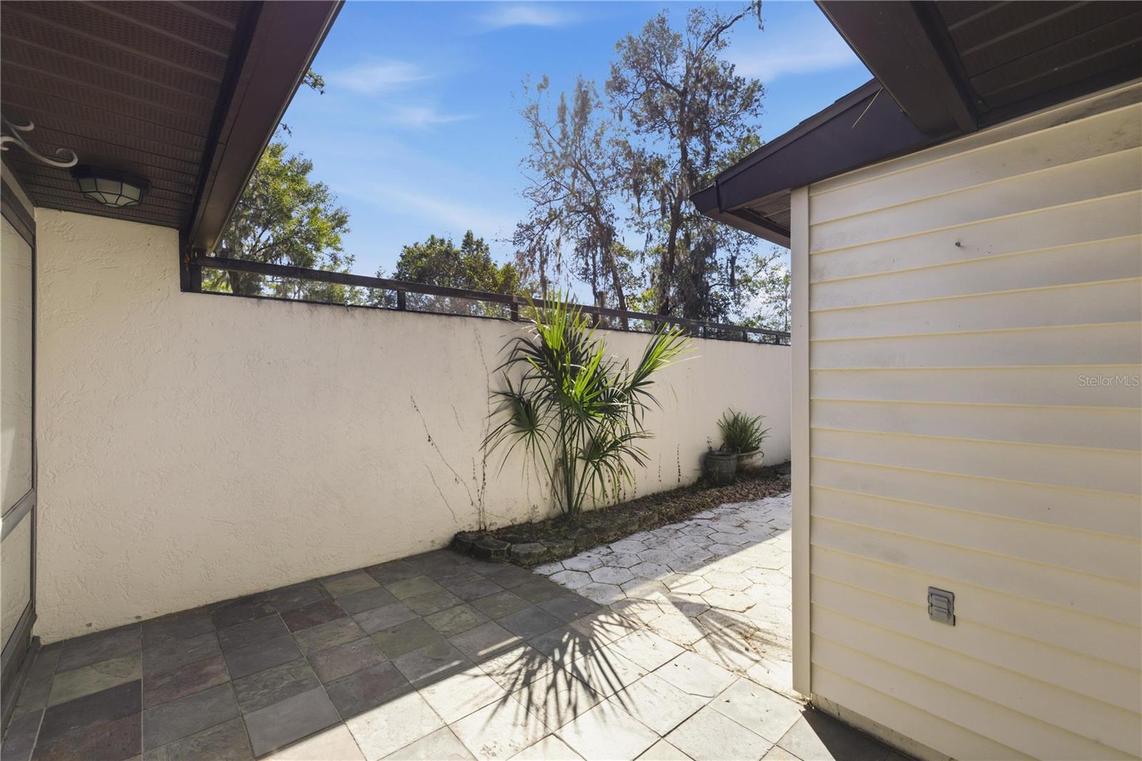 Image 27 of 35 For 1602 38th Terrace 1602