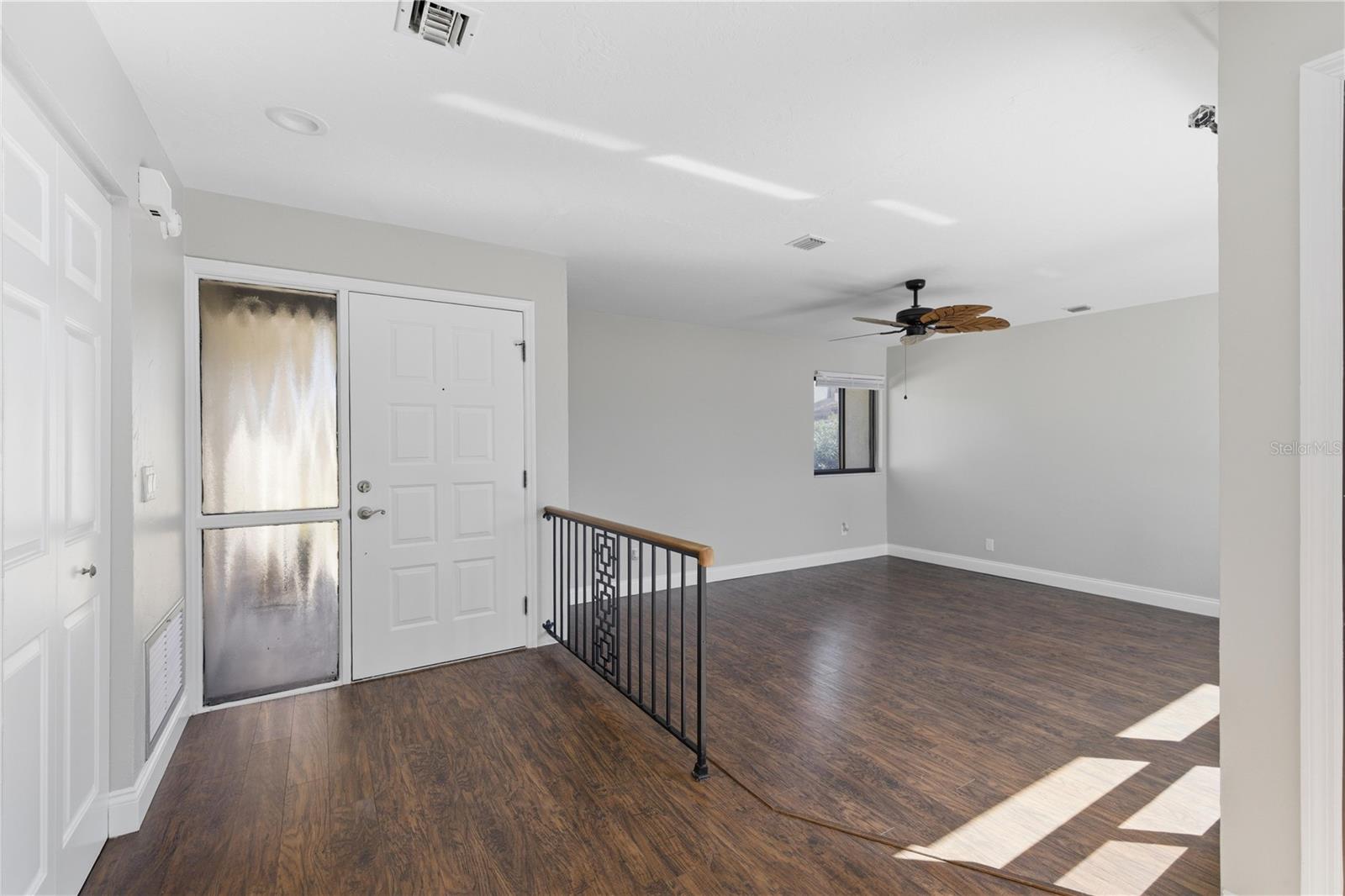 Image 6 of 35 For 1602 38th Terrace 1602