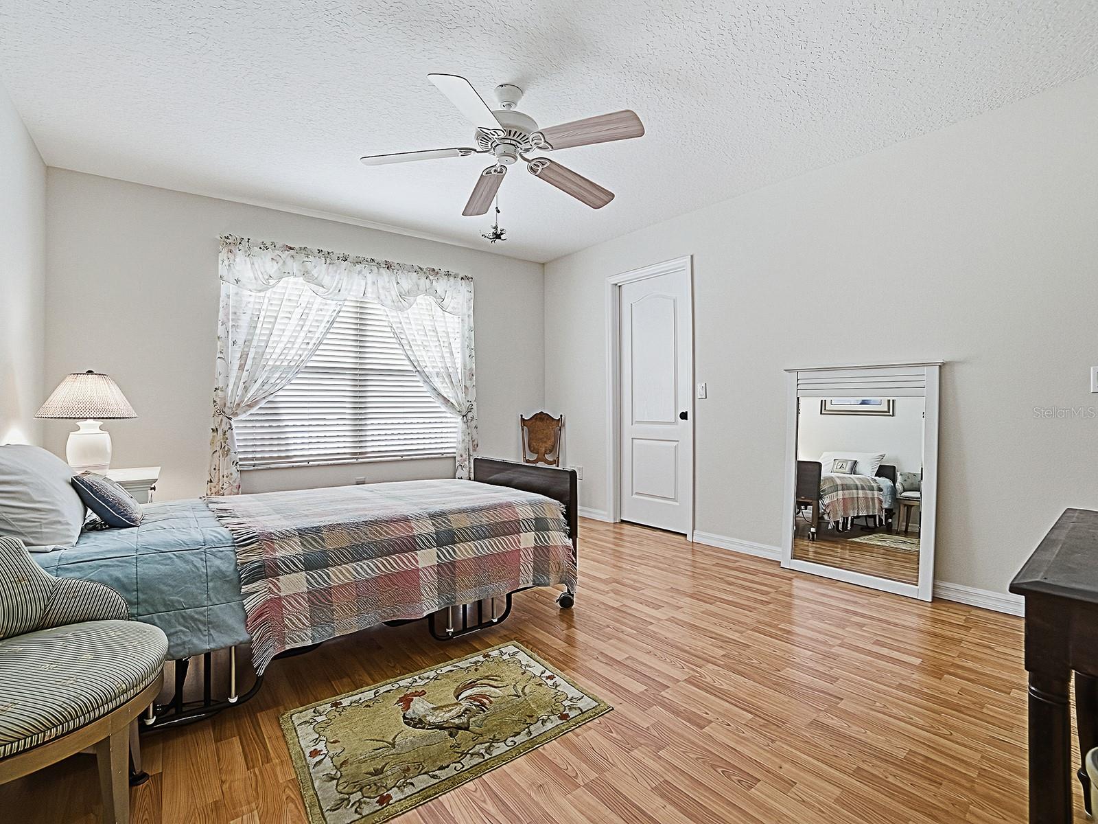 Image 13 of 30 For 17014 76th Creekside Circle