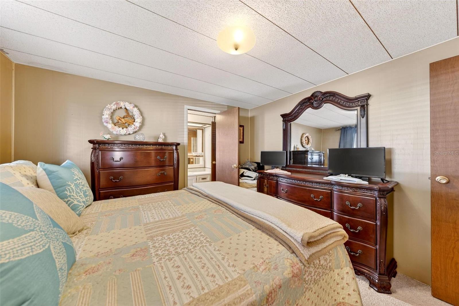 Image 30 of 67 For 1018 Southland Drive