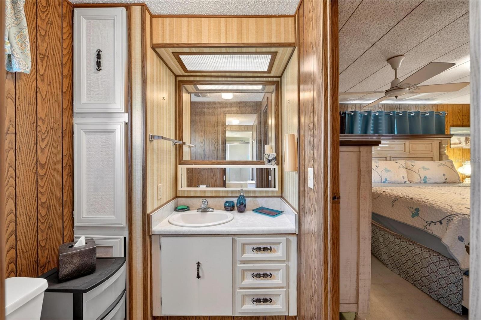 Image 37 of 67 For 1018 Southland Drive