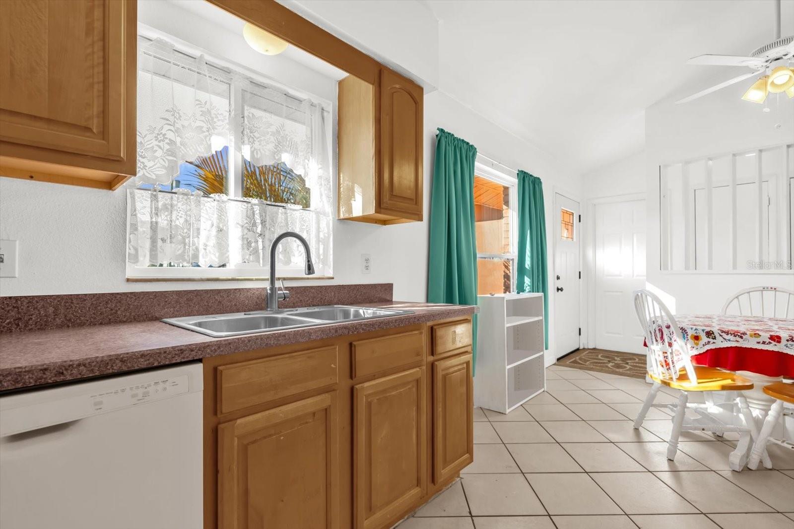 Image 9 of 24 For 286 Howard Boulevard