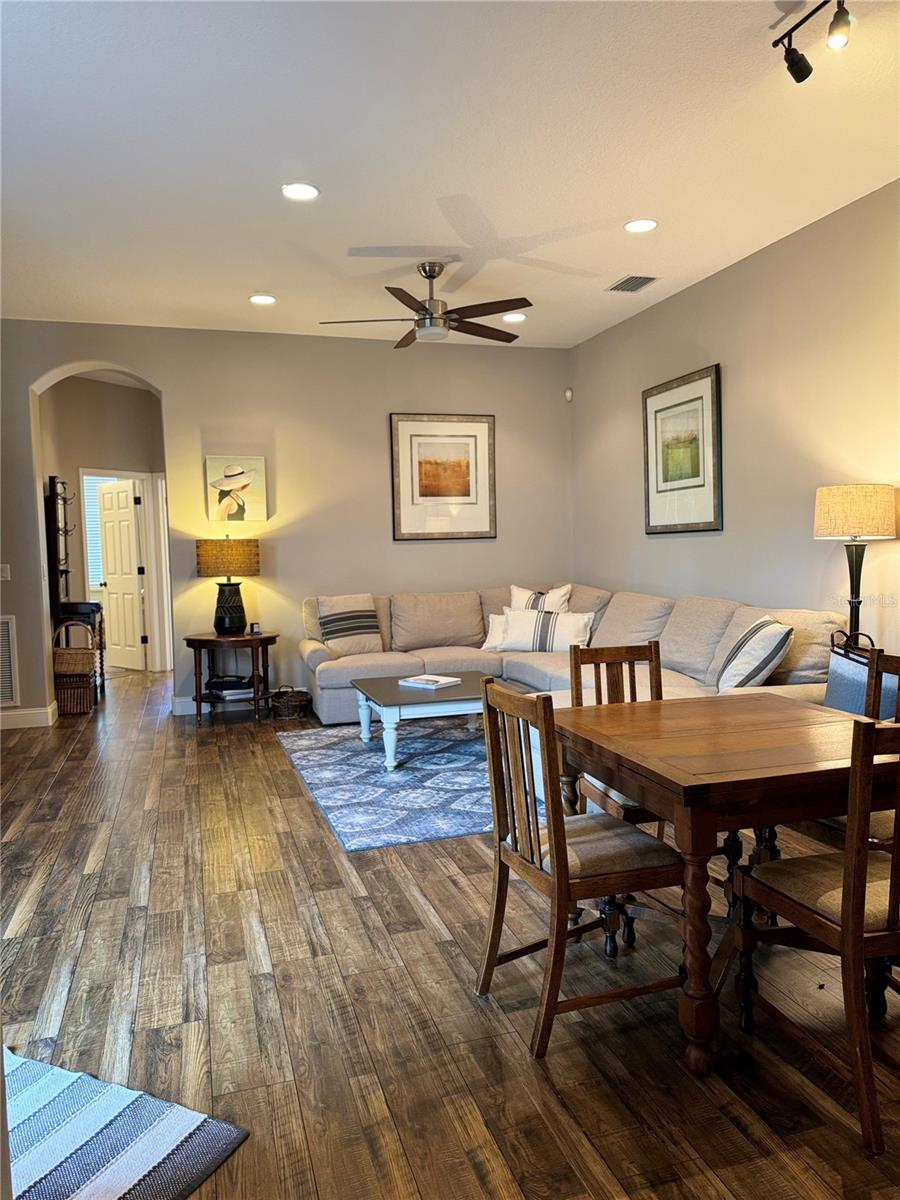 Image 3 of 14 For 8636 Villanova Drive 1201