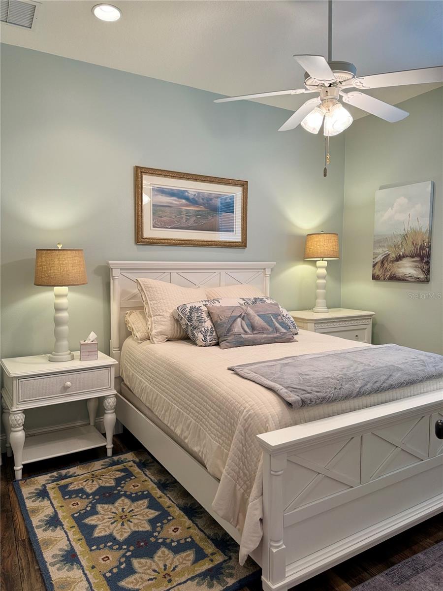 Image 9 of 14 For 8636 Villanova Drive 1201