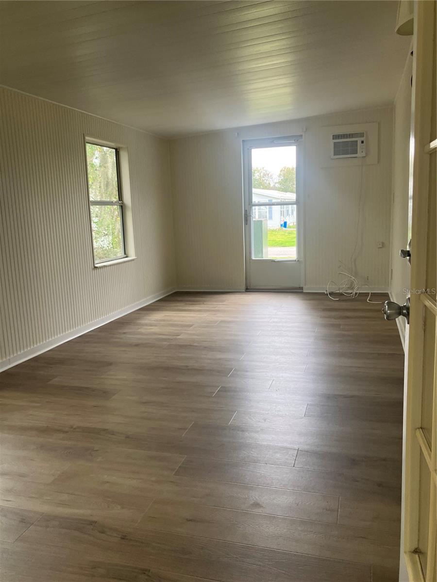 Image 11 of 20 For 5191 Liberty Court