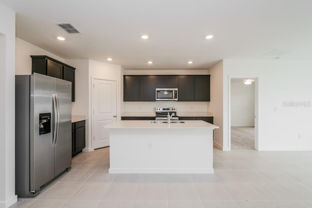 Image 4 of 6 For 4042 Obsidian Drive