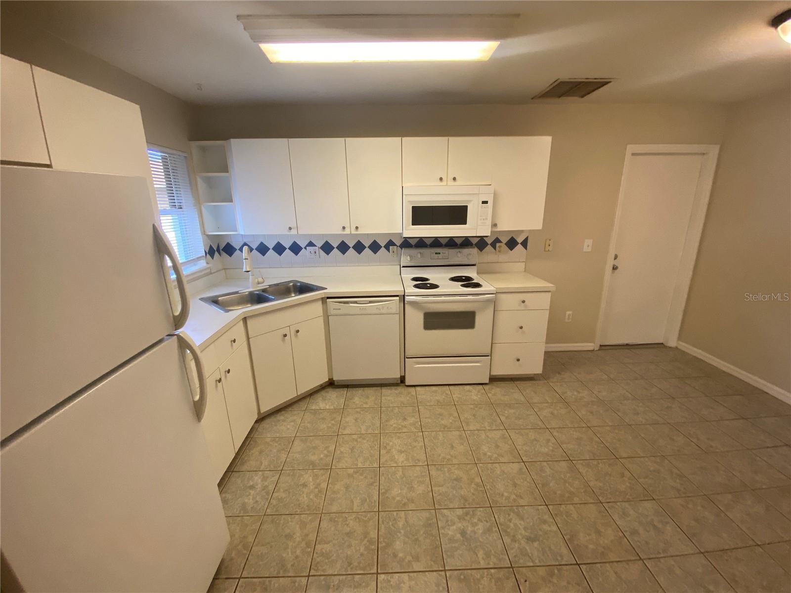 Image 3 of 8 For 2630 Icabod Court