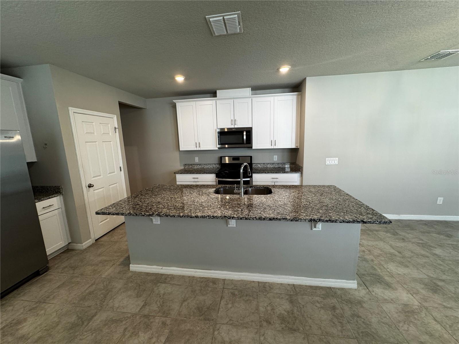 Image 4 of 20 For 3868 Brant Place