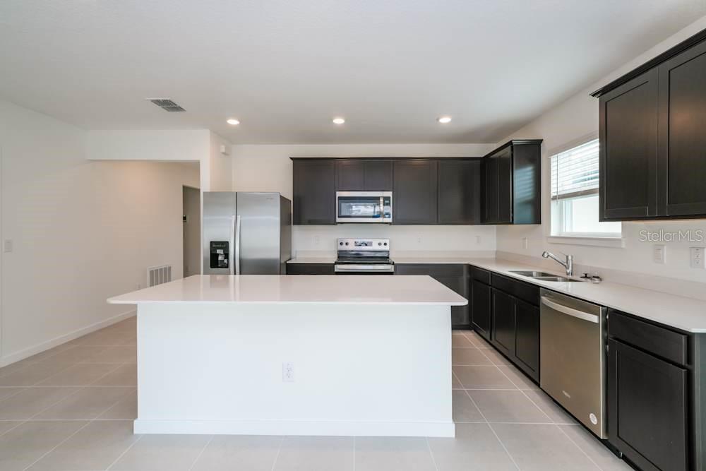 Image 3 of 6 For 3655 Benham Rise Road