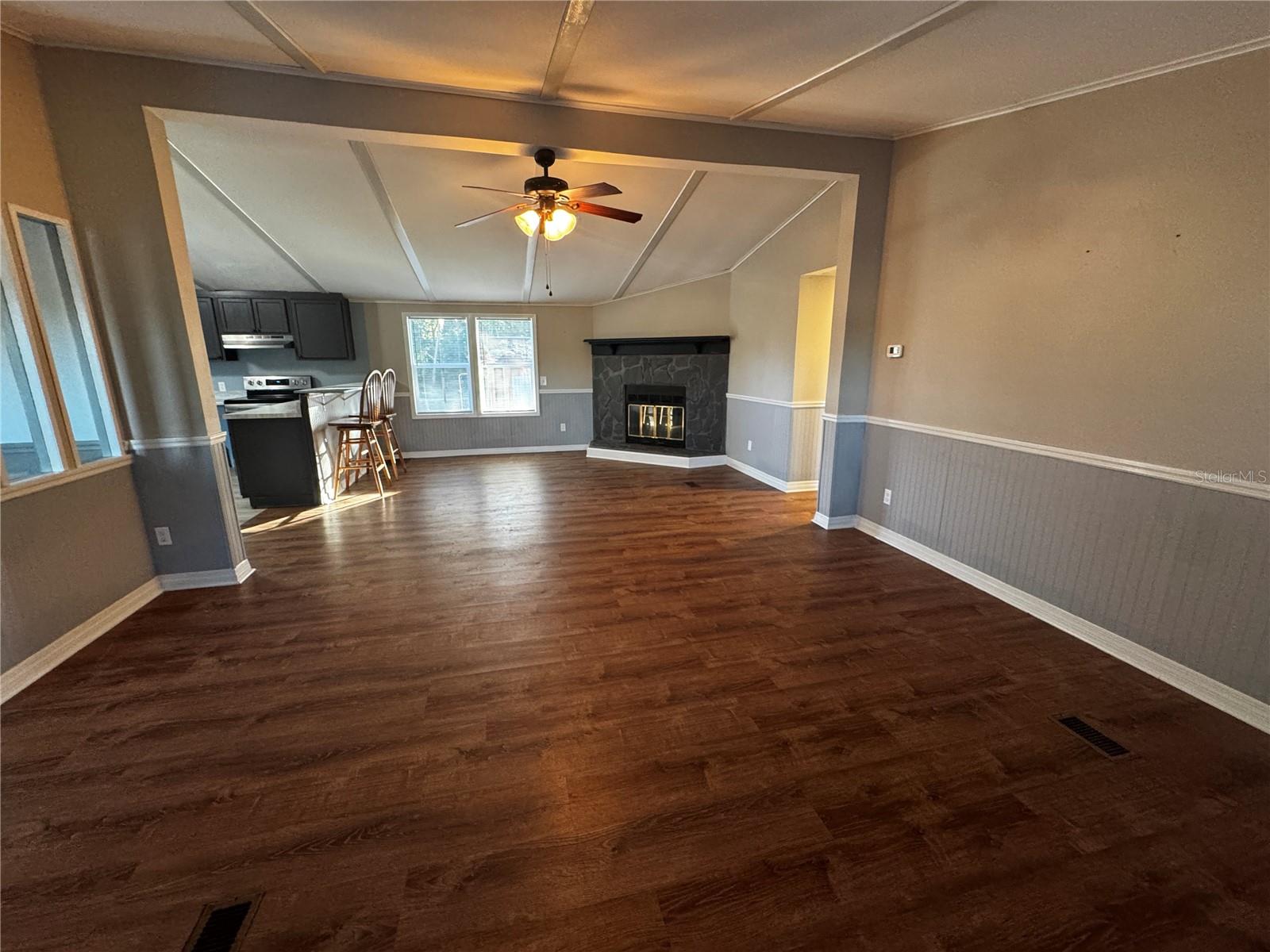 Image 3 of 19 For 2484 Gator Lane