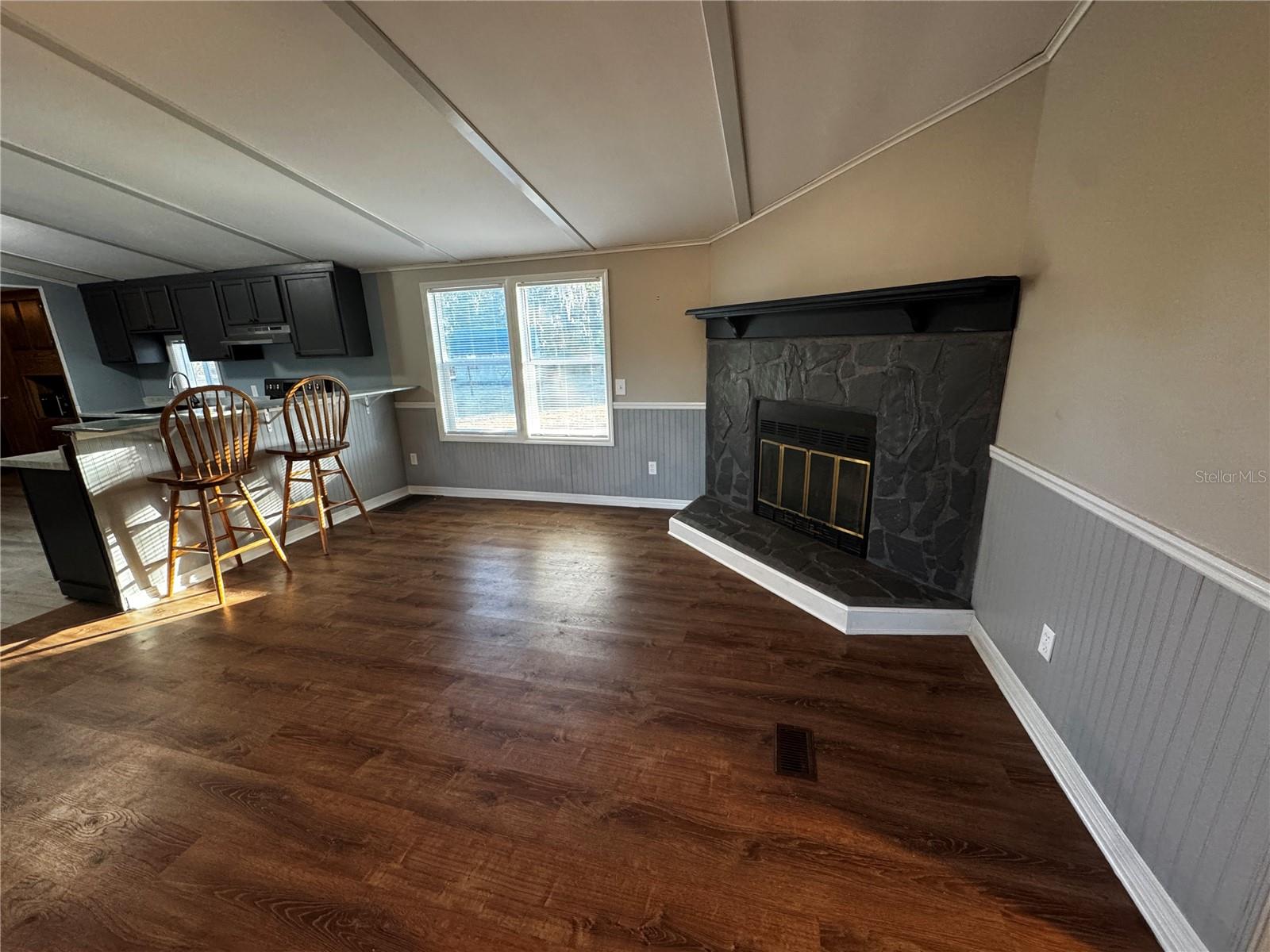 Image 4 of 19 For 2484 Gator Lane