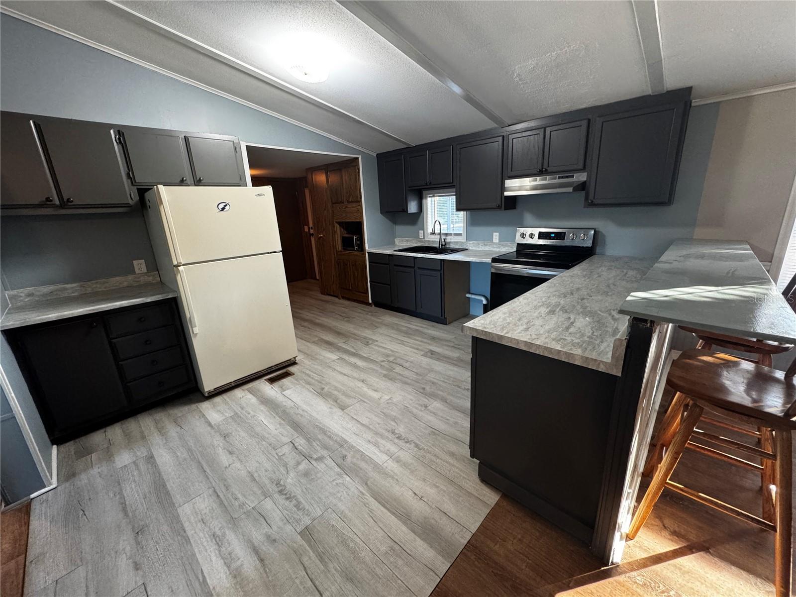 Image 6 of 19 For 2484 Gator Lane