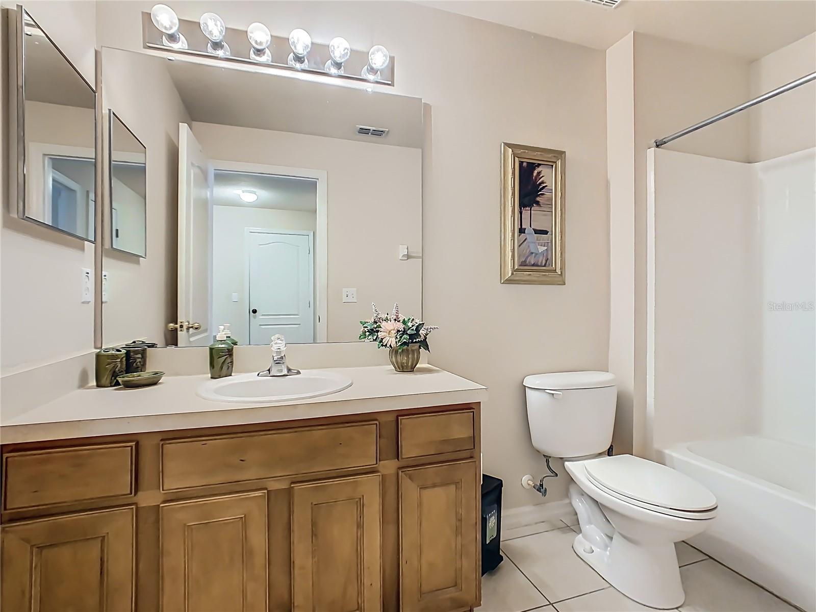 Image 20 of 27 For 1958 Royal Ridge Drive