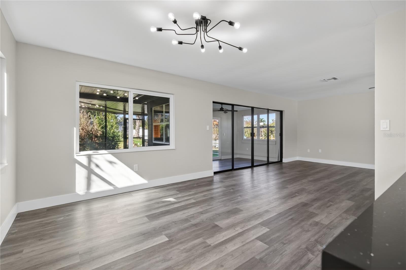 Image 16 of 41 For 1503 Canal Court