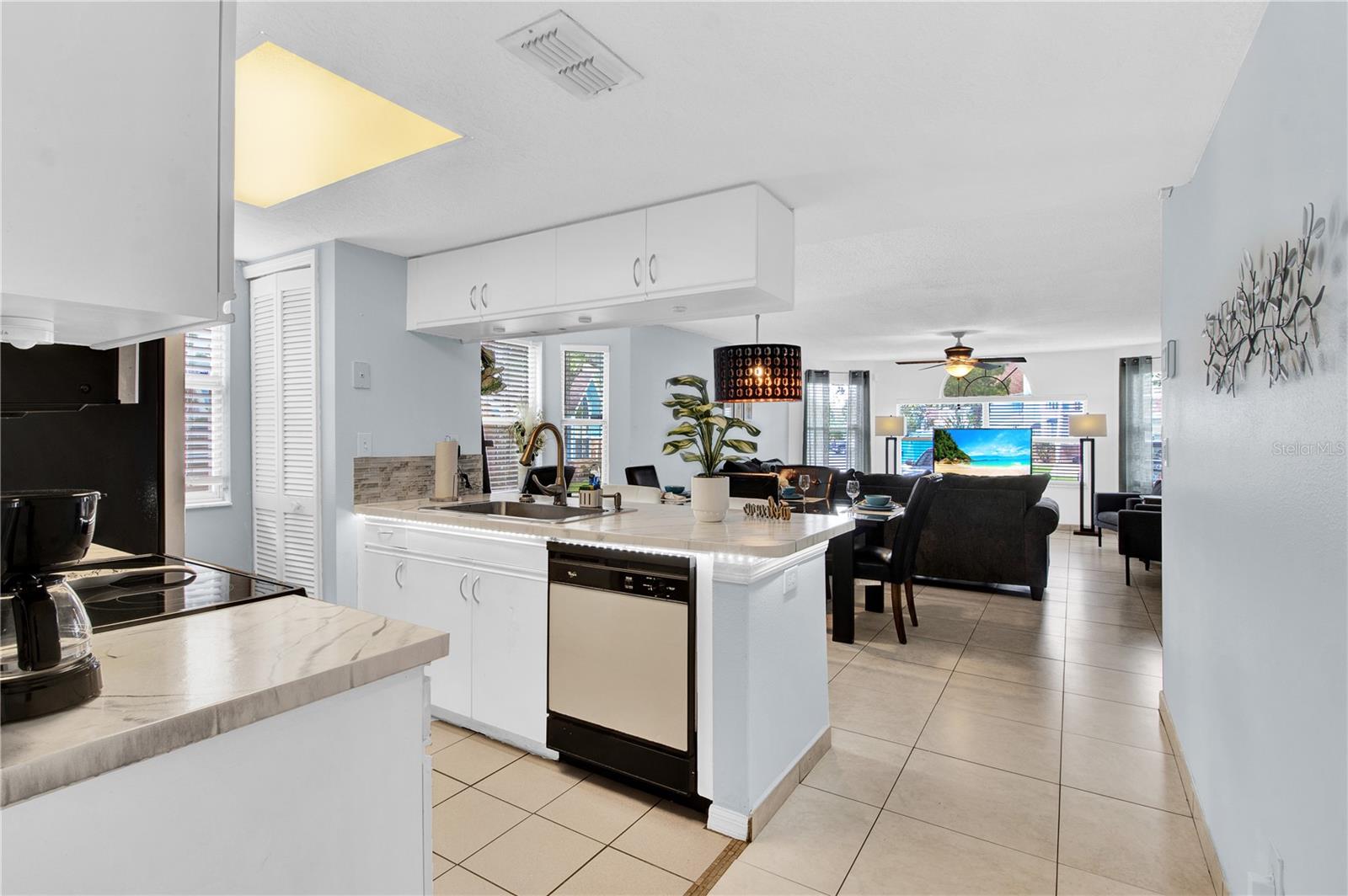 Image 12 of 28 For 2739 Poinciana Boulevard 83