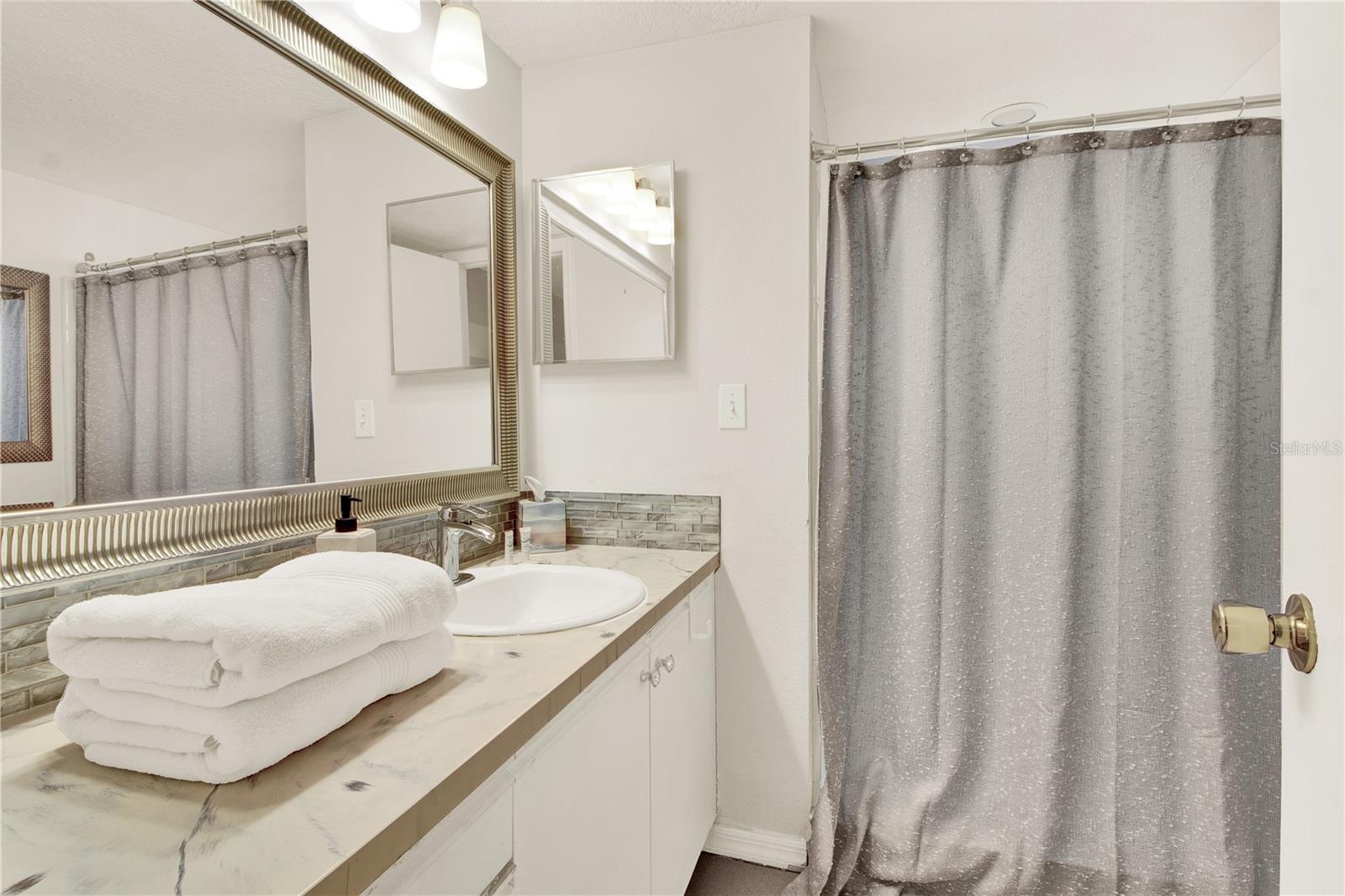 Image 17 of 28 For 2739 Poinciana Boulevard 83