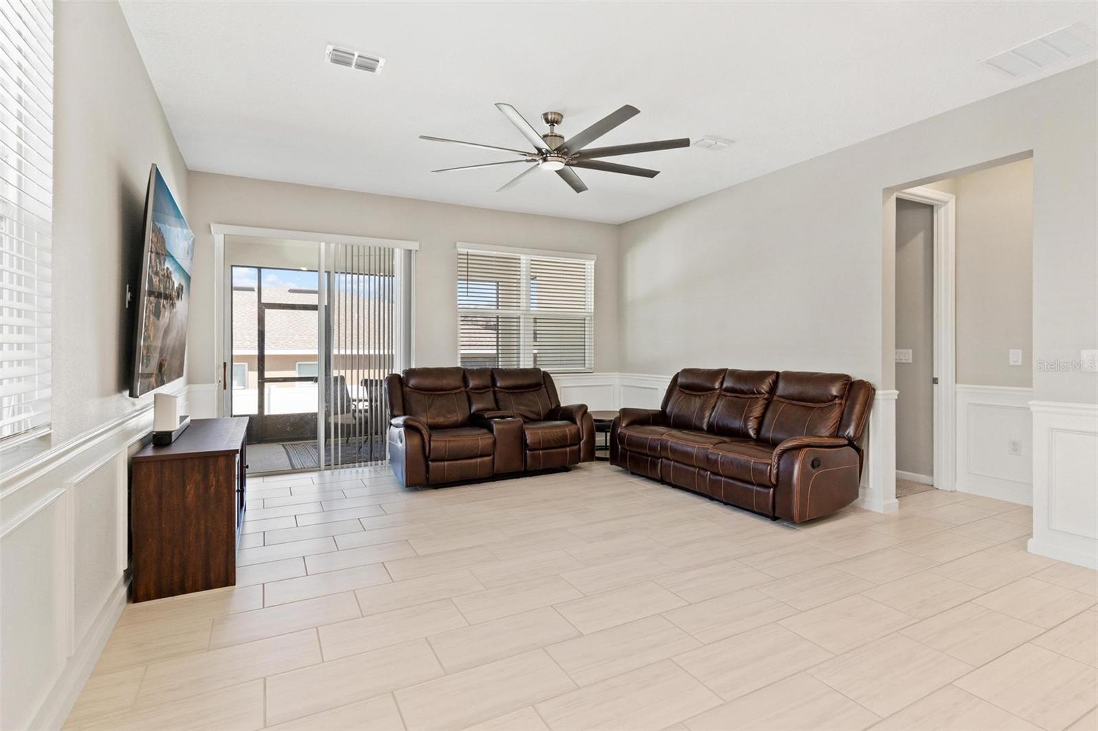 Image 10 of 48 For 31788 Broadwater Avenue