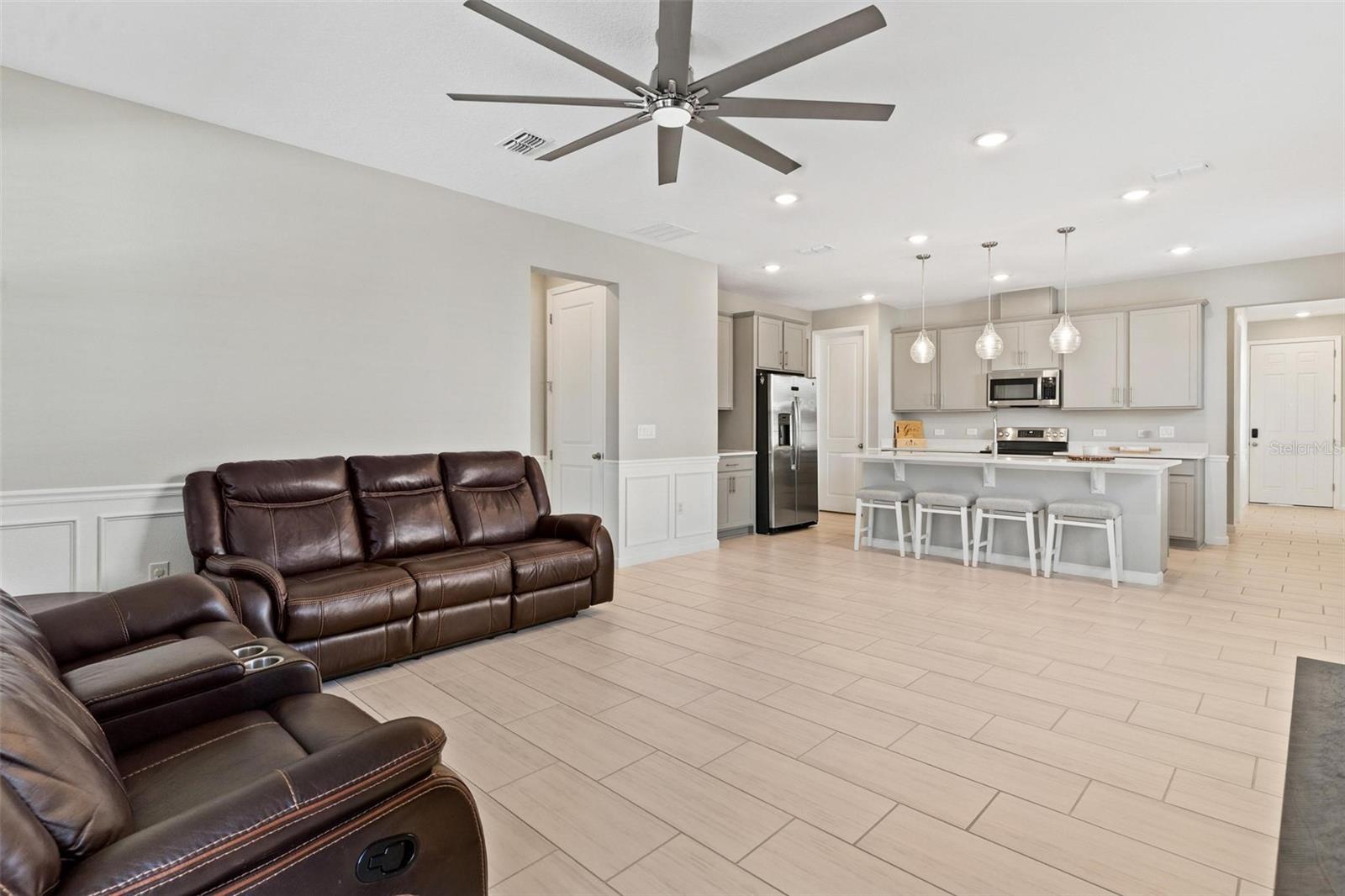 Image 12 of 48 For 31788 Broadwater Avenue