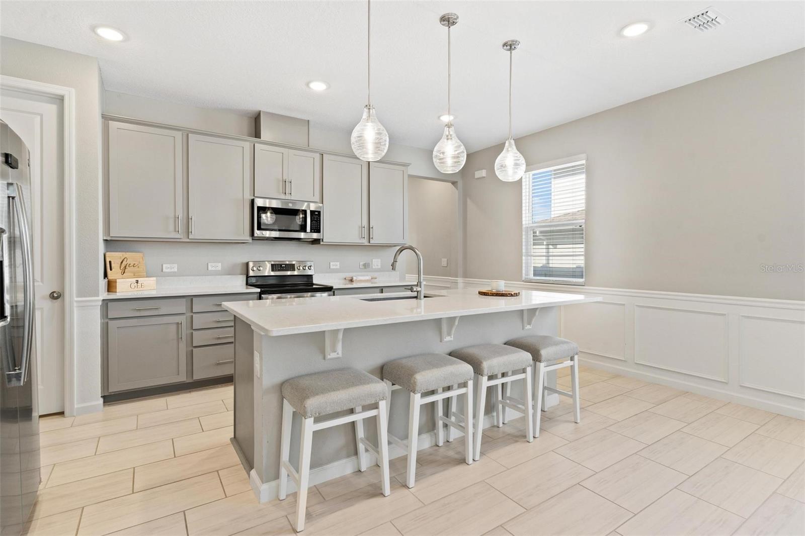 Image 14 of 48 For 31788 Broadwater Avenue