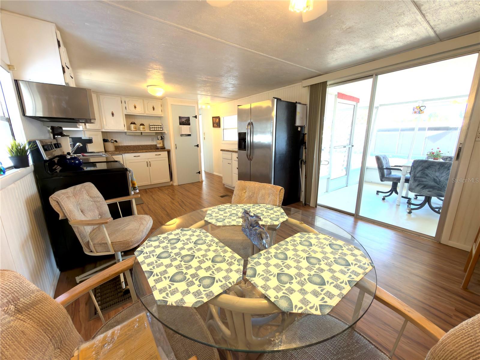 Listing photo id 6 for 12033 Lake Pines Road