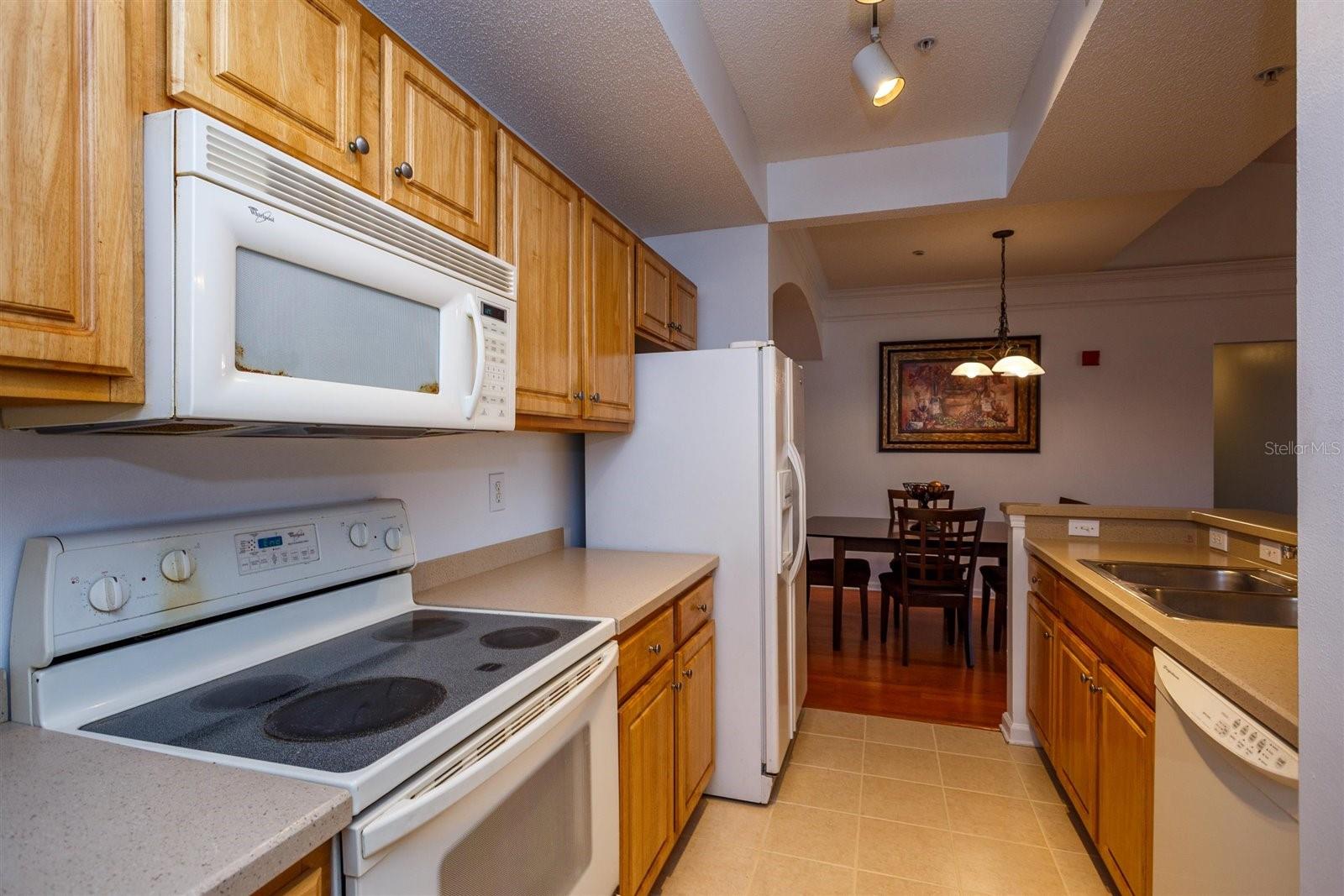 Image 7 of 18 For 12020 Villanova Dr  105