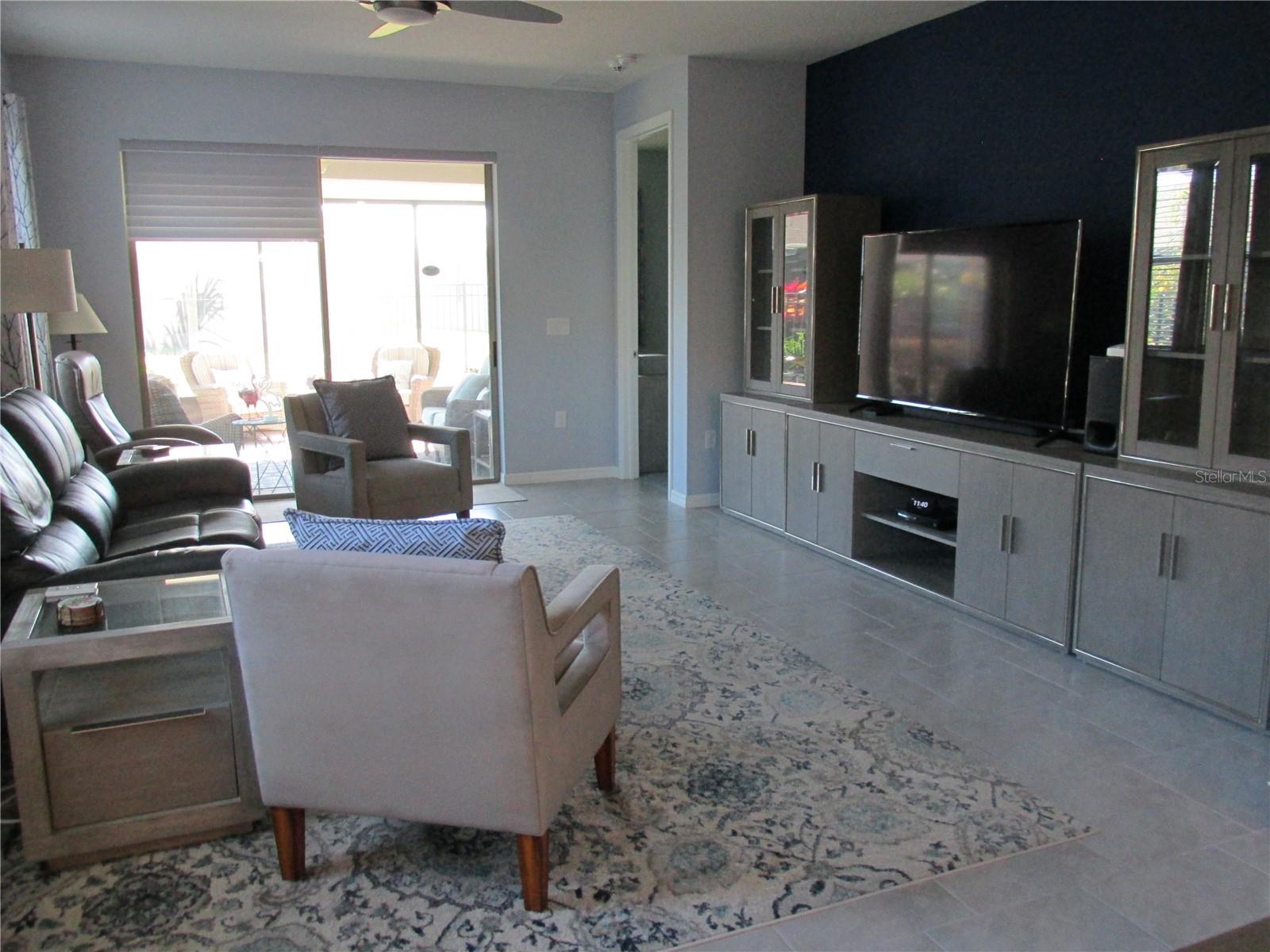 Image 19 of 46 For 17325 Blazing Star Cir