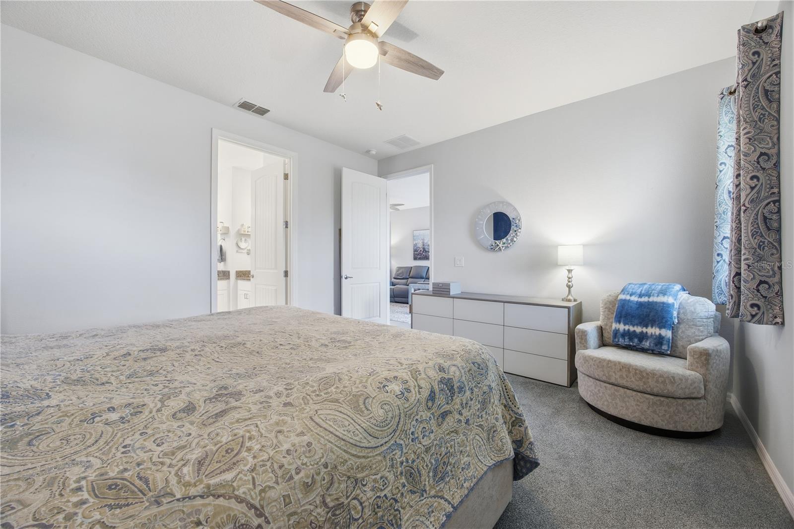 Image 24 of 46 For 17325 Blazing Star Cir