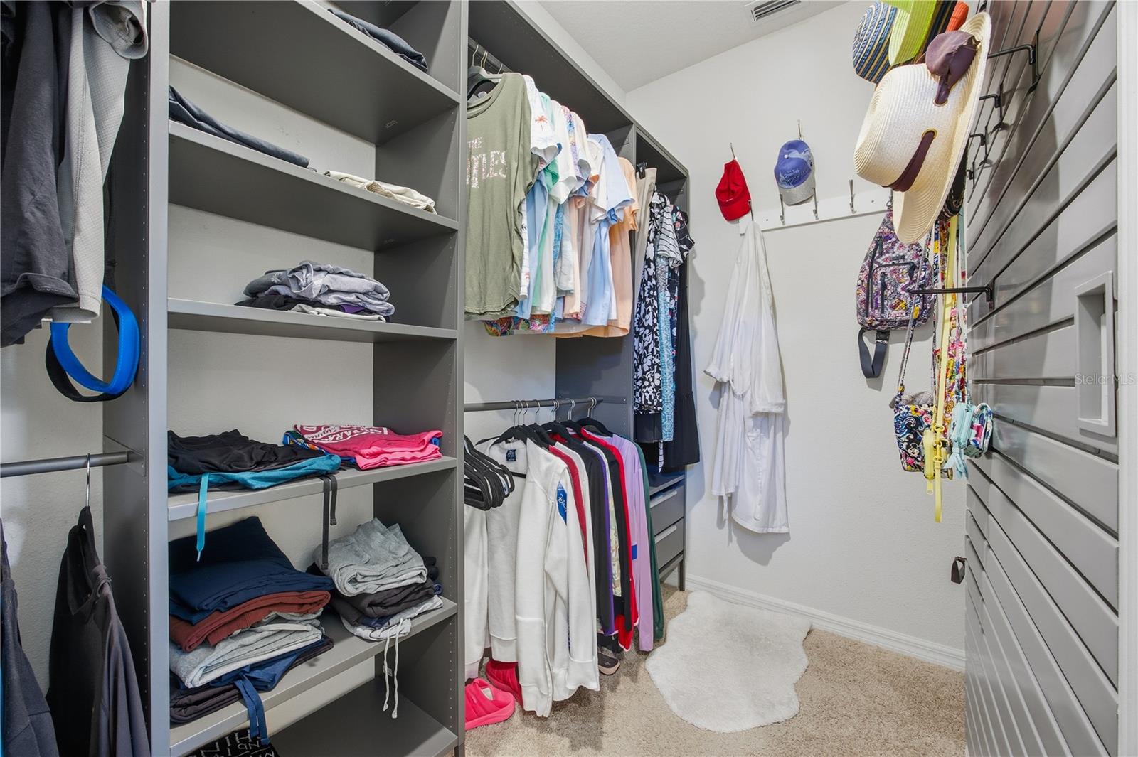 Image 27 of 46 For 17325 Blazing Star Cir