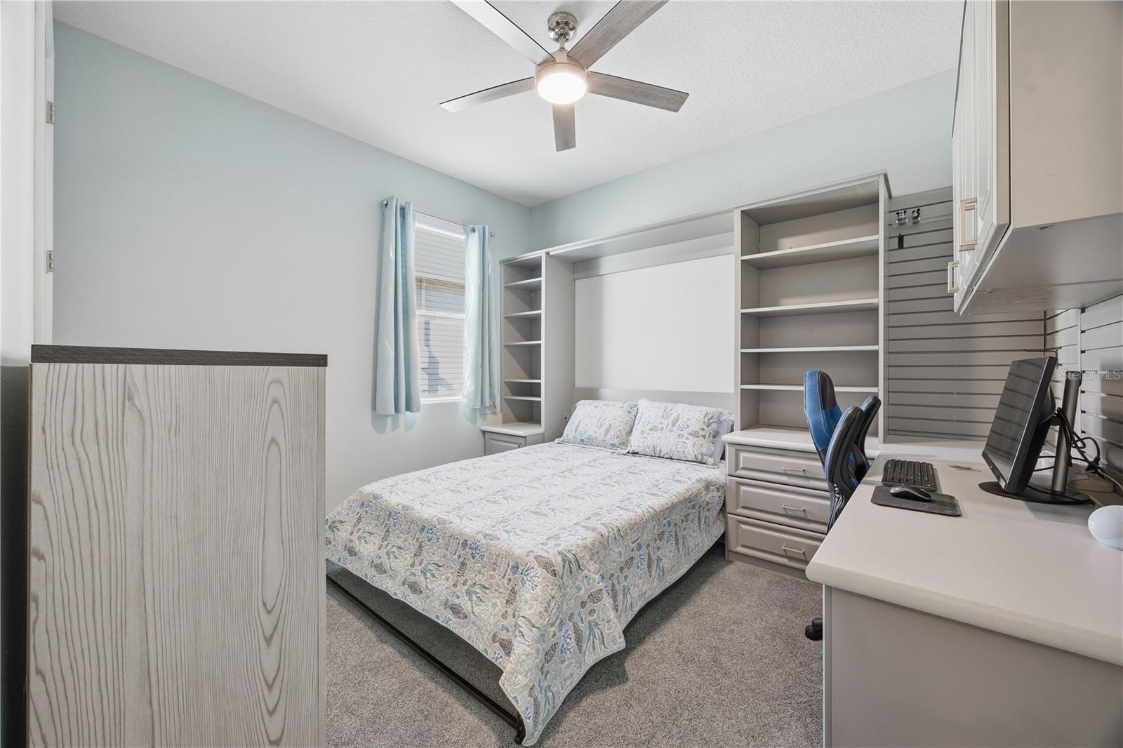 Image 31 of 46 For 17325 Blazing Star Cir