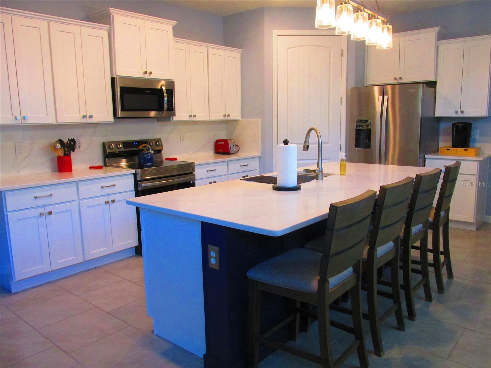 Image 8 of 46 For 17325 Blazing Star Cir