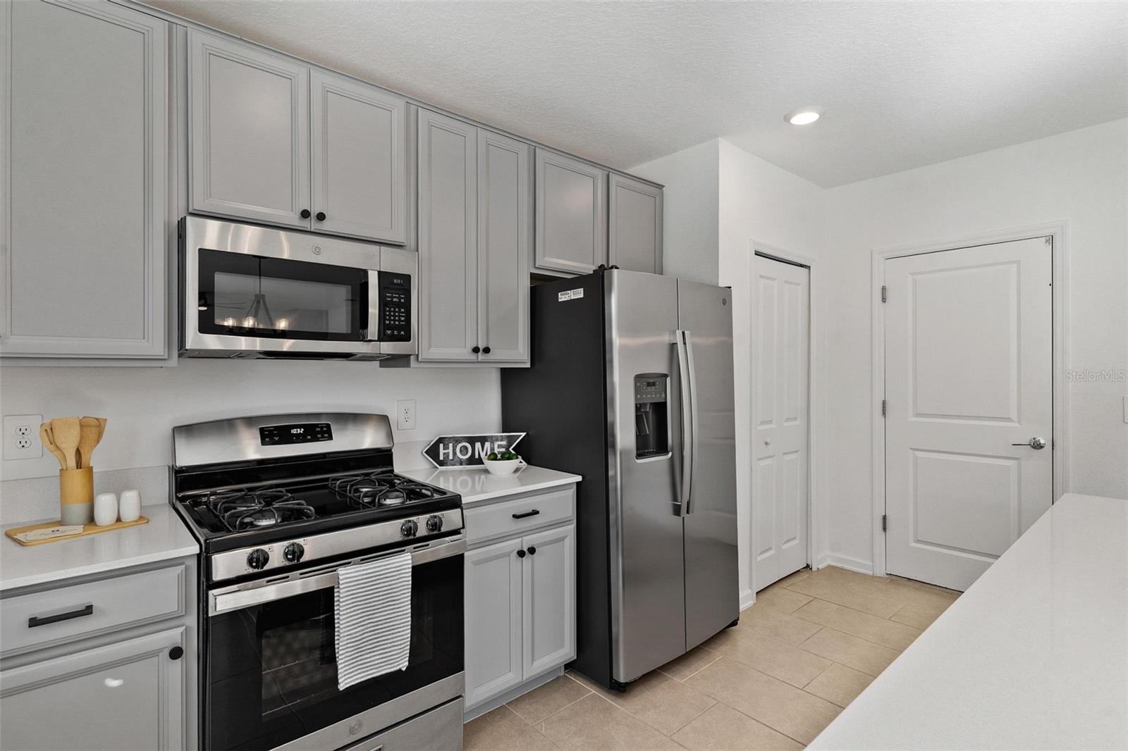 Image 13 of 36 For 5712 Bristleleaf Court