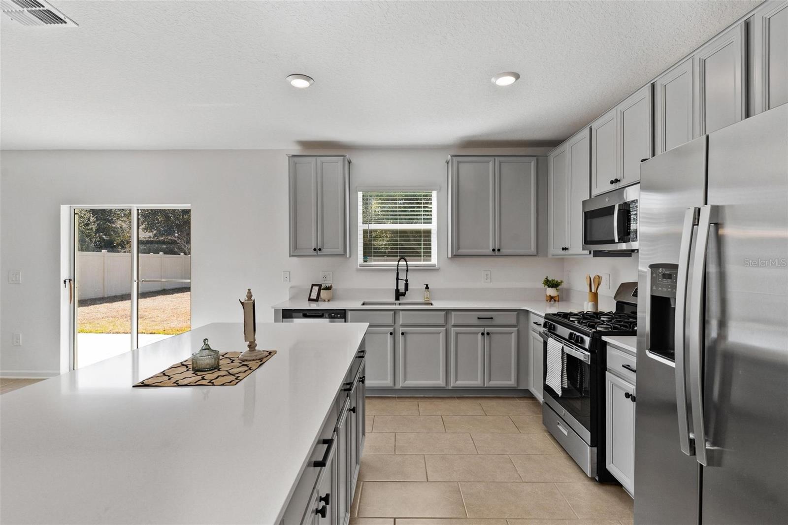 Image 15 of 36 For 5712 Bristleleaf Court