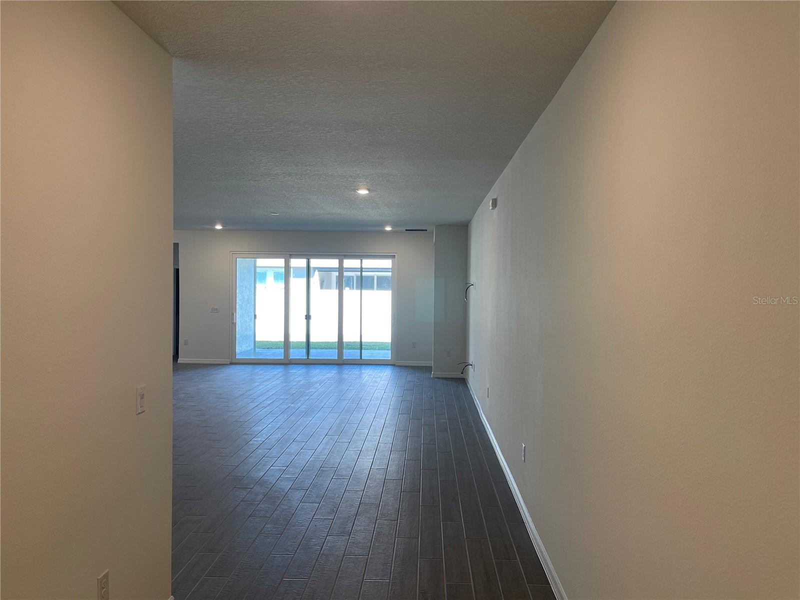 Image 7 of 24 For 17441 Valleywood Parkway