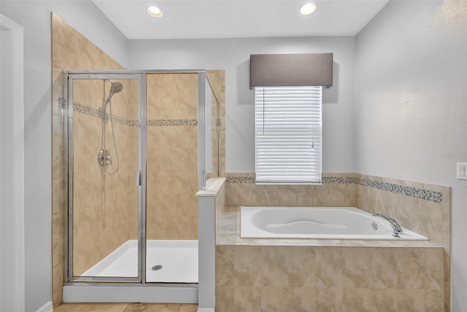 Image 20 of 42 For 2451 Plumadore Drive