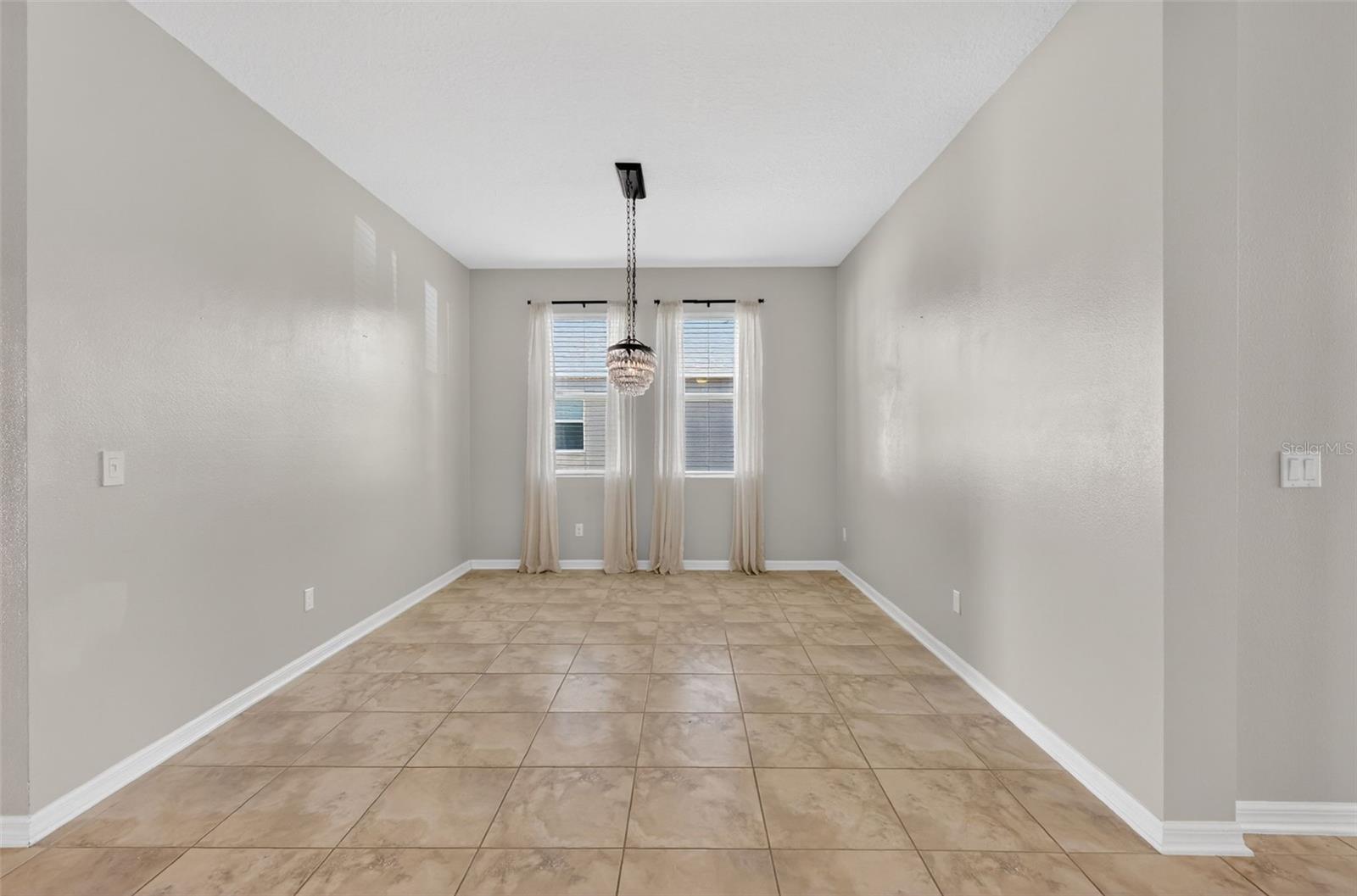 Image 8 of 42 For 2451 Plumadore Drive