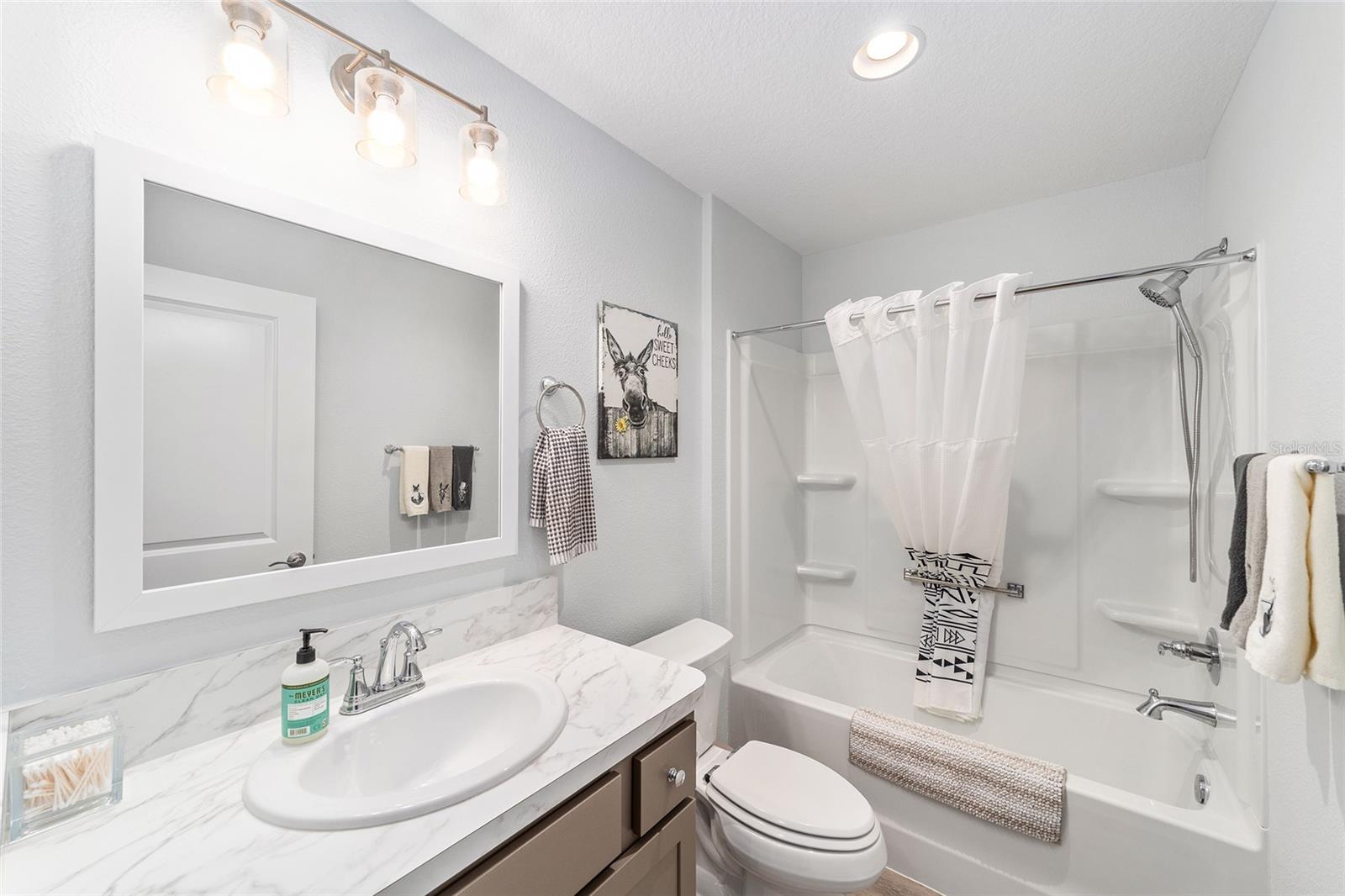 Image 11 of 17 For 4345 Broad Street