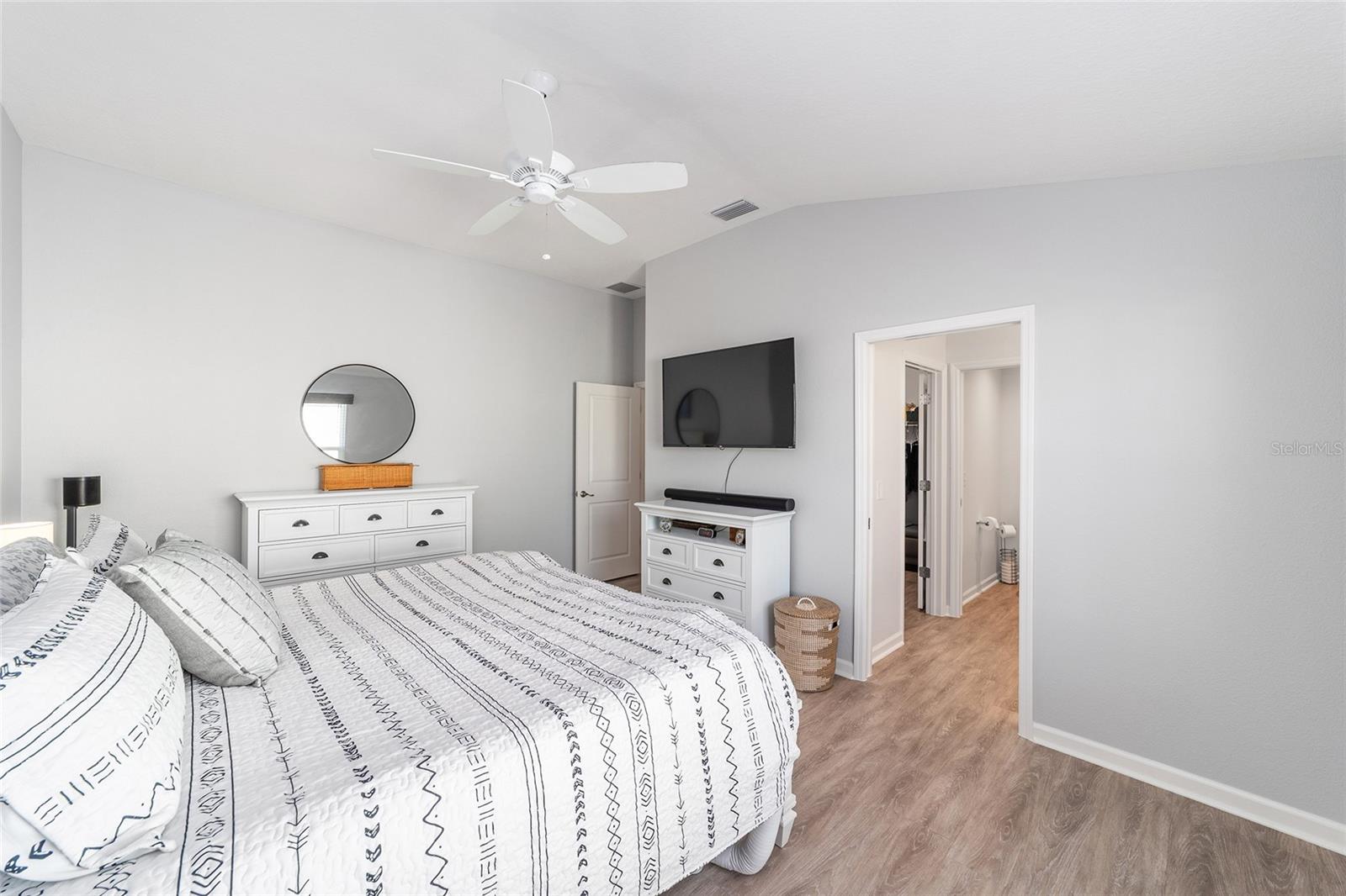 Image 12 of 17 For 4345 Broad Street