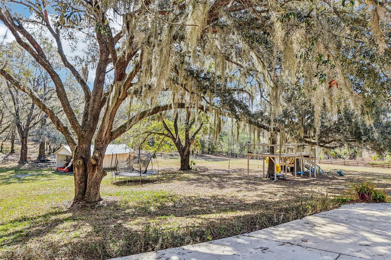 Image 37 of 61 For 36530 Lazy B Lane