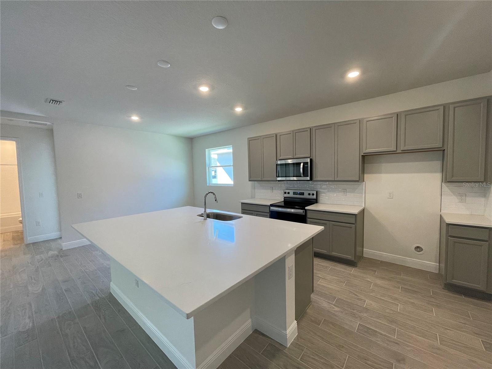 Image 5 of 24 For 17374 Crisp Apple Lane