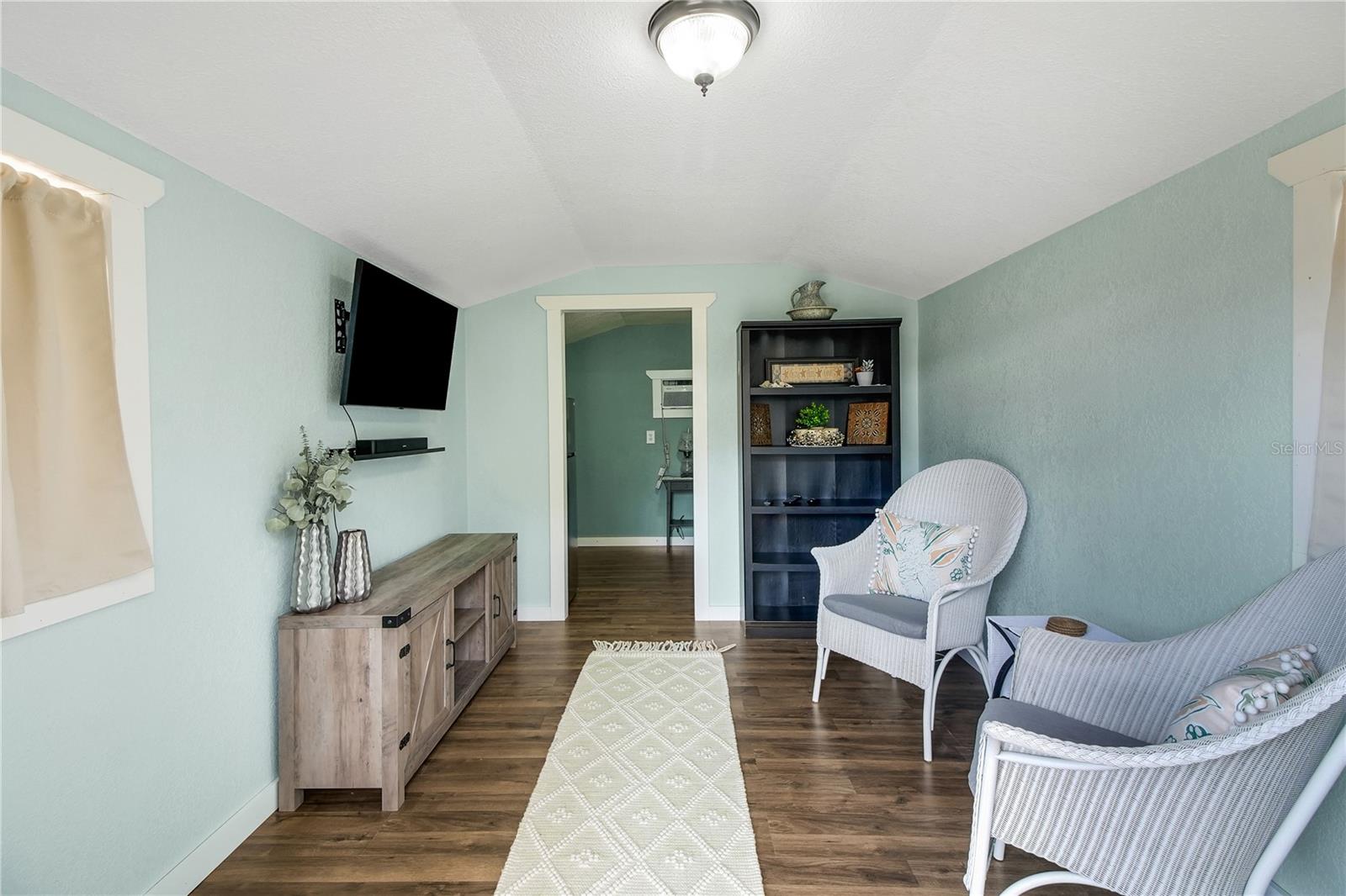 Image 23 of 36 For 2602 Western Way