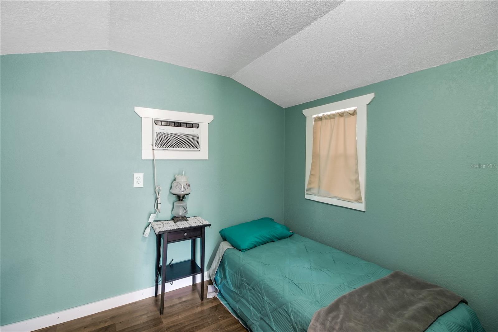 Image 24 of 36 For 2602 Western Way