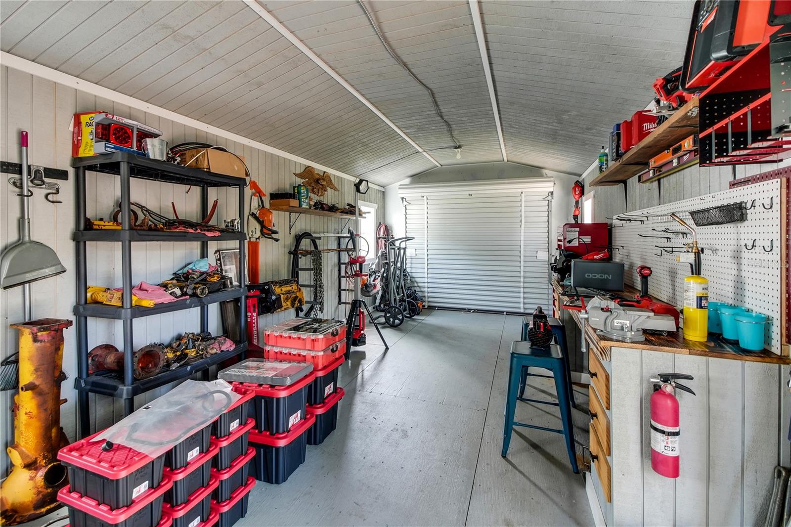 Image 28 of 36 For 2602 Western Way