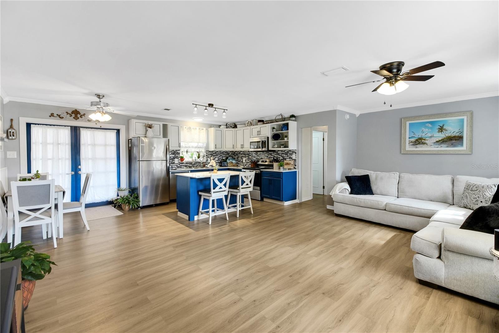 Image 4 of 36 For 2602 Western Way