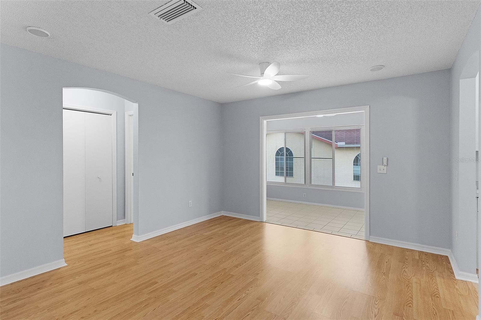 Image 16 of 38 For 807 Ramos Drive